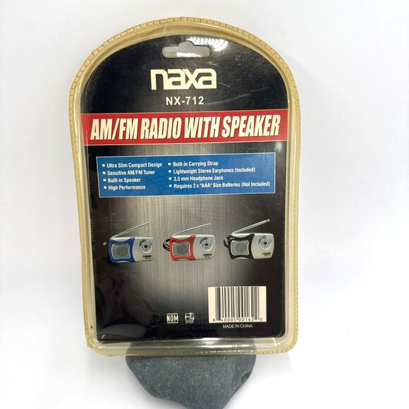 NAXA NR-712 AM/FM Radio With Speaker & Ear Buds Blue - Picture 4 of 7
